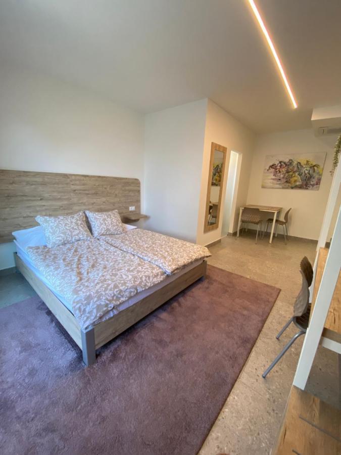 Apartmani Kumenat Biograd Na Moru Ngoại thất bức ảnh