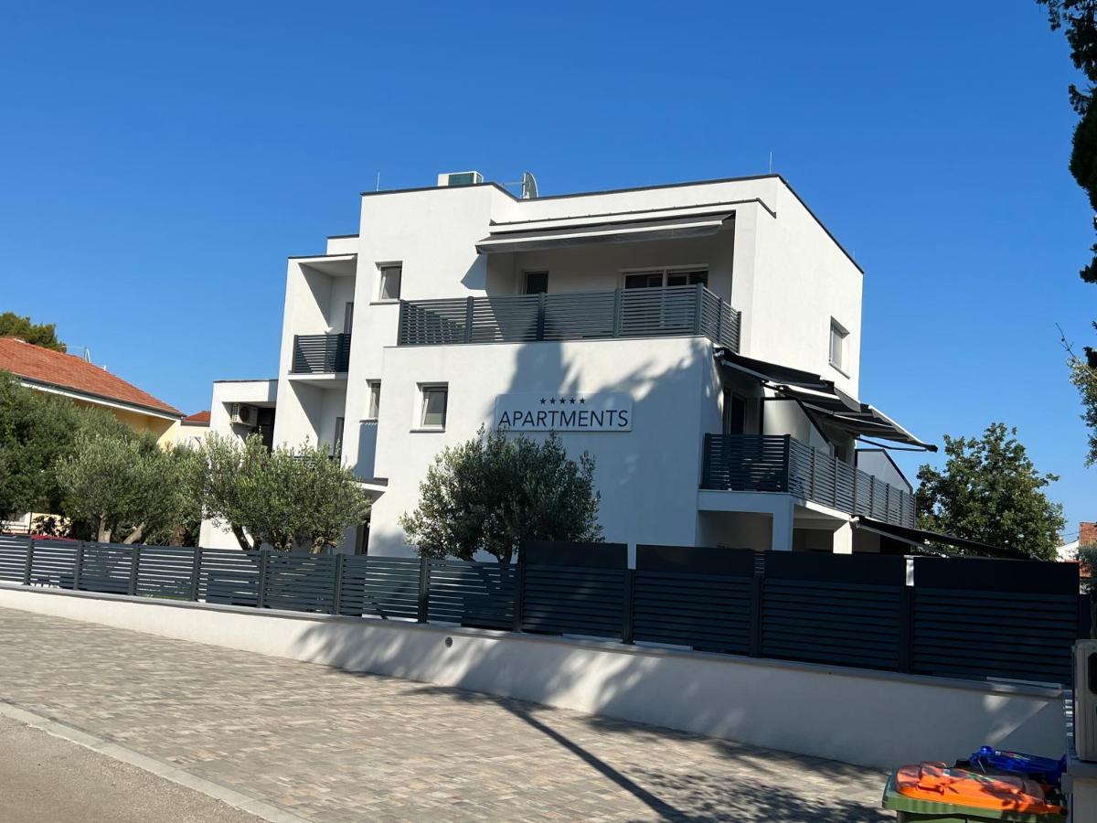 Apartmani Kumenat Biograd Na Moru Ngoại thất bức ảnh