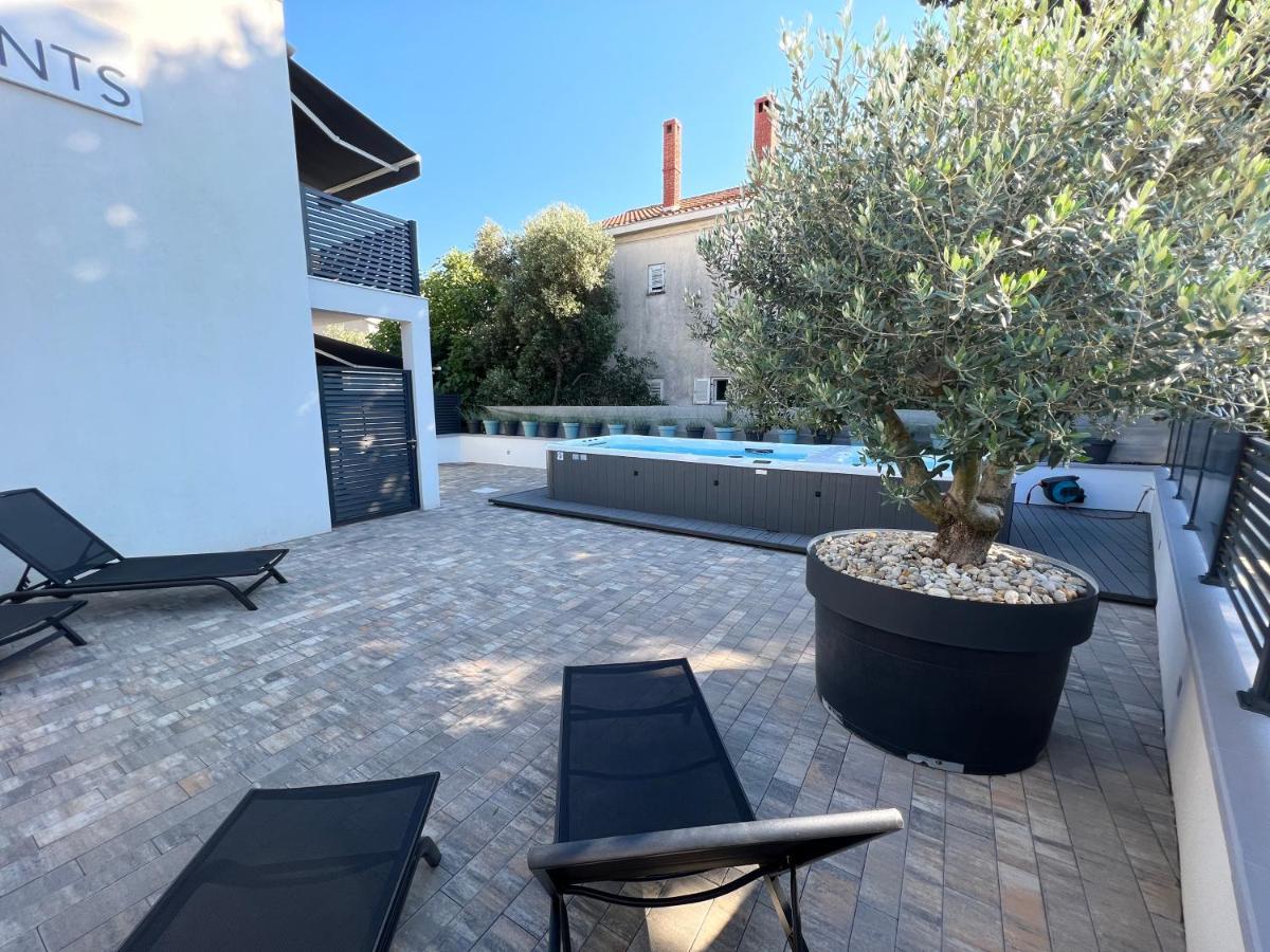 Apartmani Kumenat Biograd Na Moru Ngoại thất bức ảnh